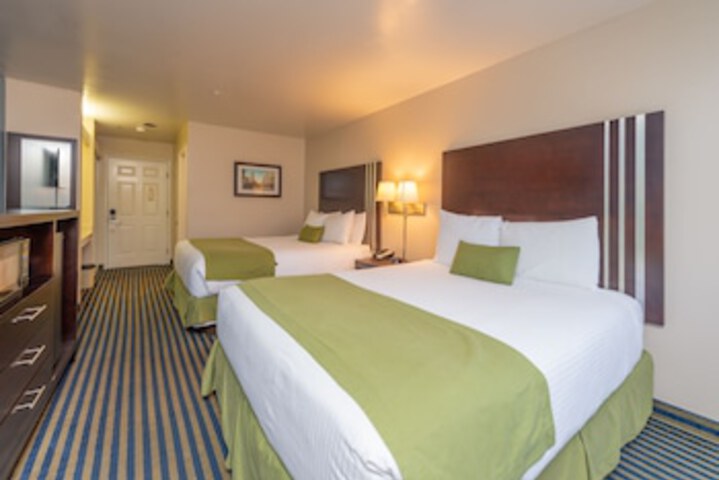 Room 34 of 114