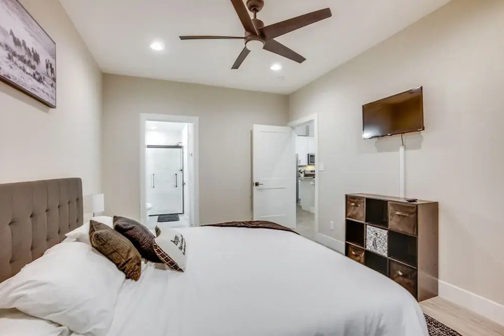 Room 5 of 21