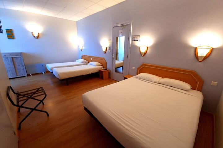 Room 14 of 60
