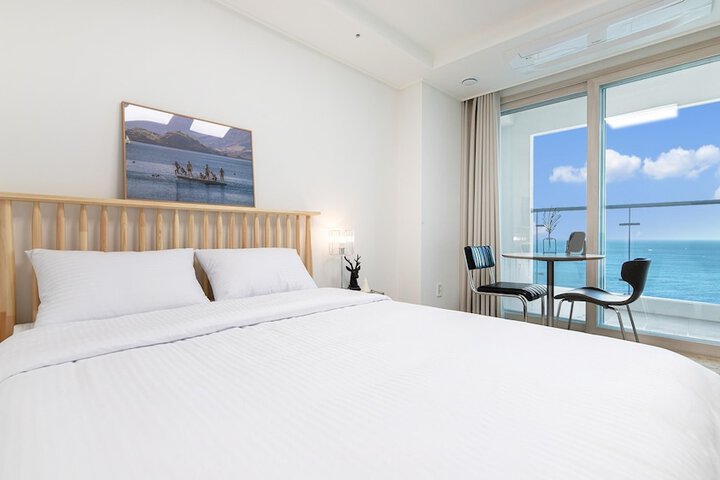 Room 560 of 640