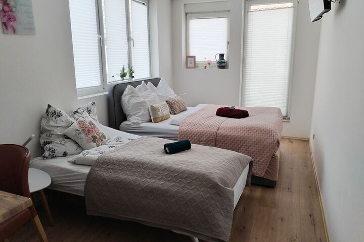 Room 11 of 31