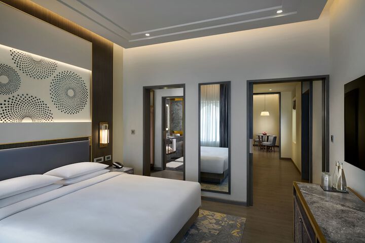 Room 14 of 154
