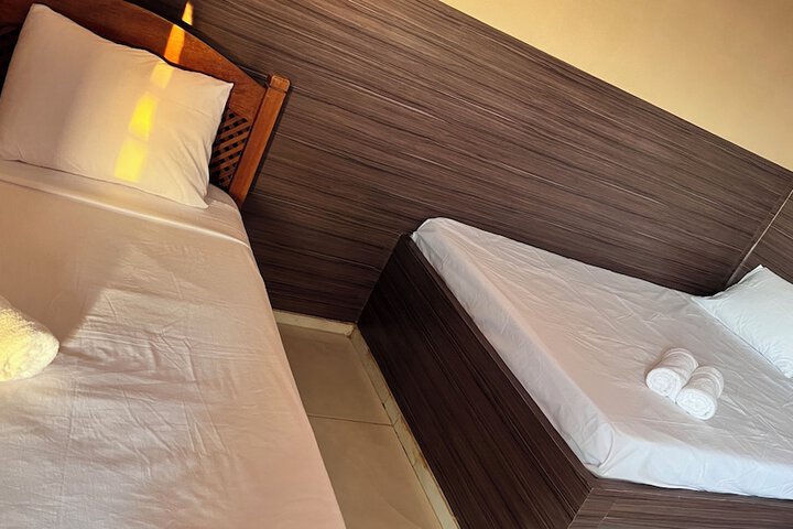 Room 12 of 86