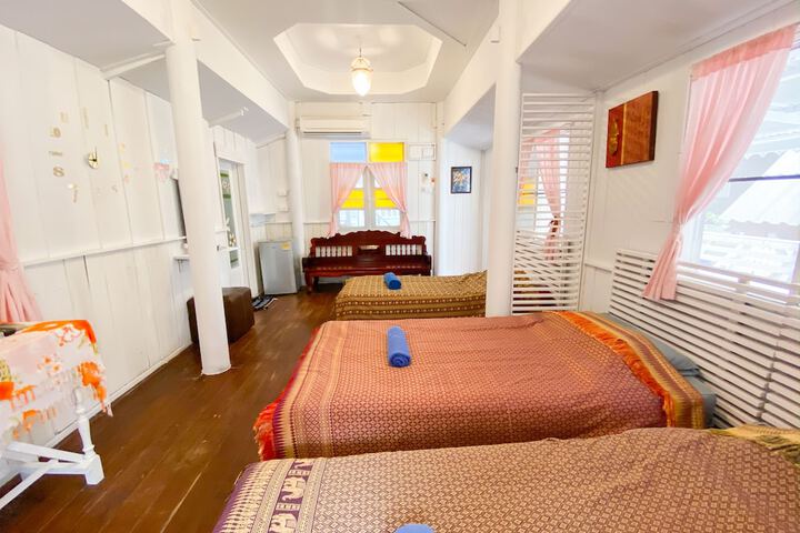 Room 14 of 181