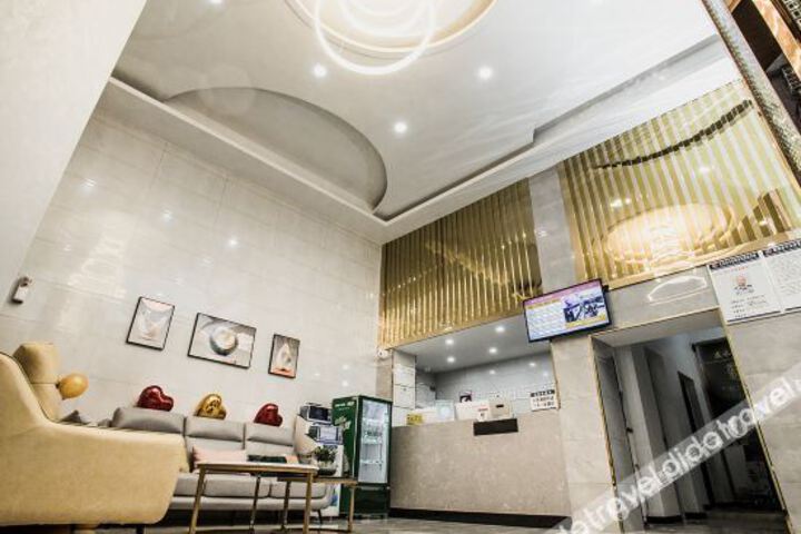 Hotel Interior 14 of 32