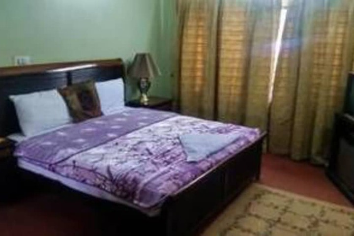 Room 14 of 17