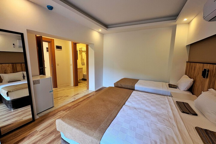 Room 18 of 123