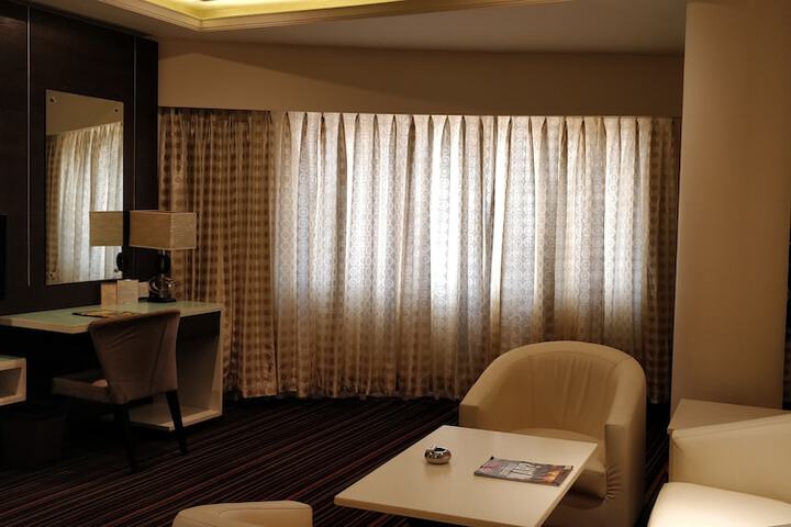 Room 18 of 35
