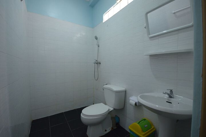 Room 16 of 35