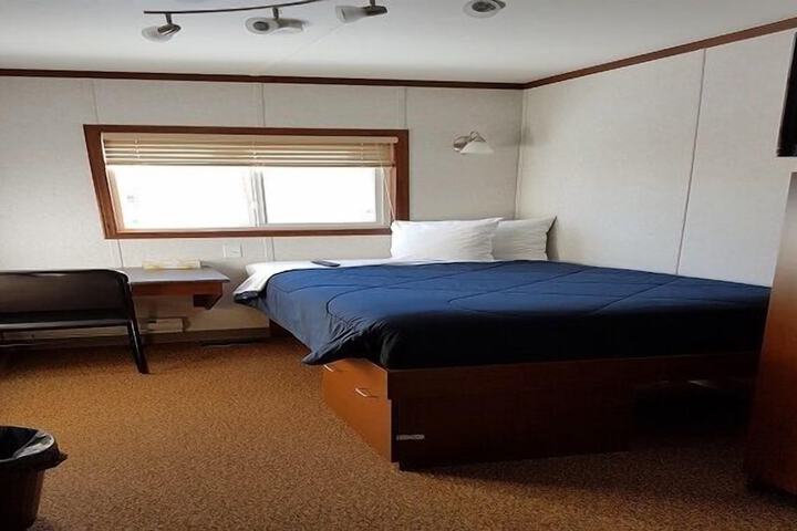 Room 7 of 23