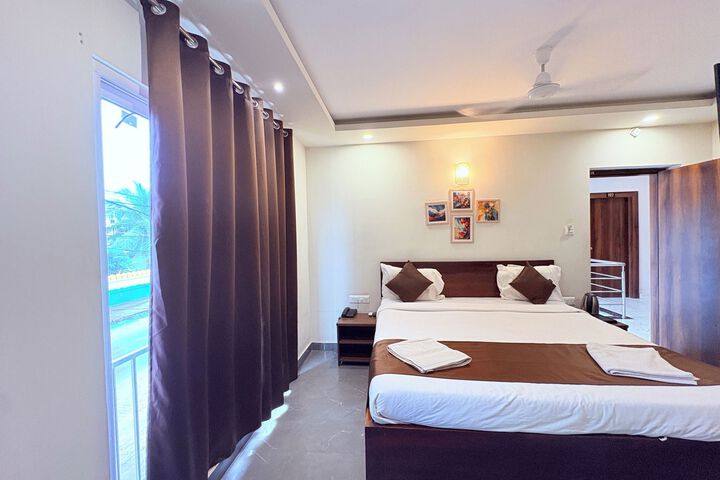 Room 32 of 59