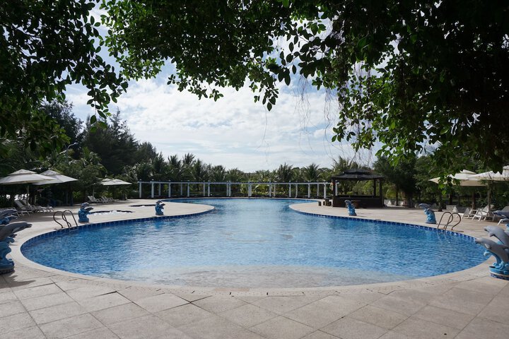 Pool Hotel