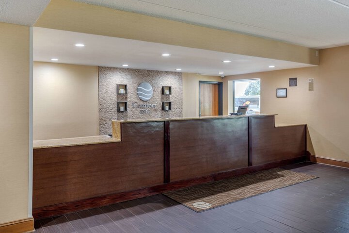 Exterior of COMFORT INN ARLINGTON HEIGHTS - OHARE A