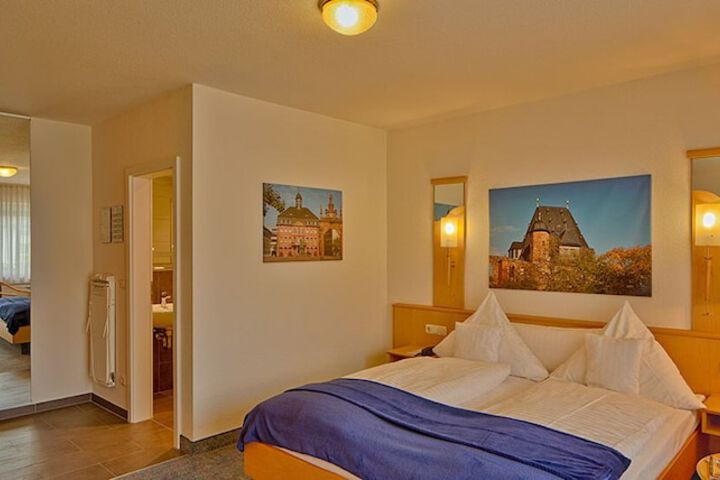 Room 13 of 63
