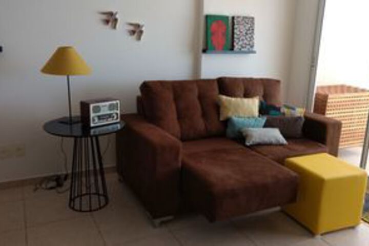 Room 8 of 10