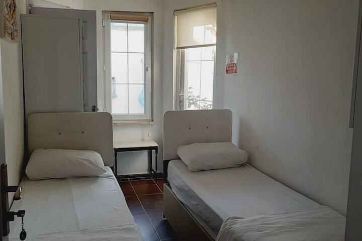 Room 17 of 68