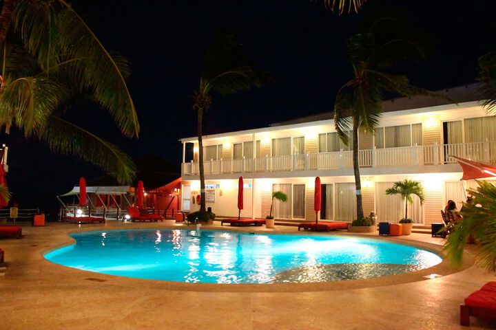 Hotel with Pool