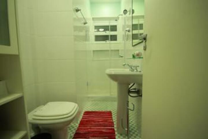 Room 3 of 35