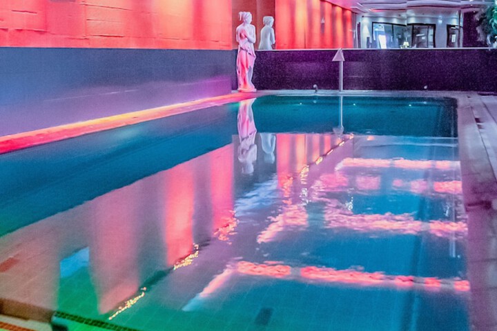 Pool 14 of 64