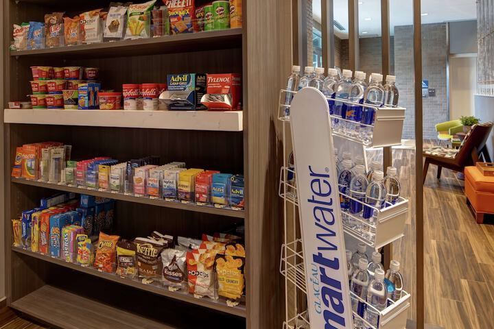 Snack bar