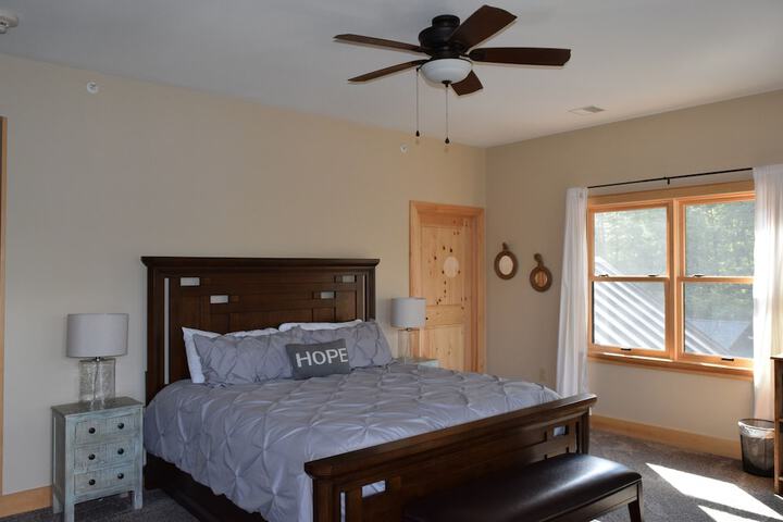 Room 8 of 37