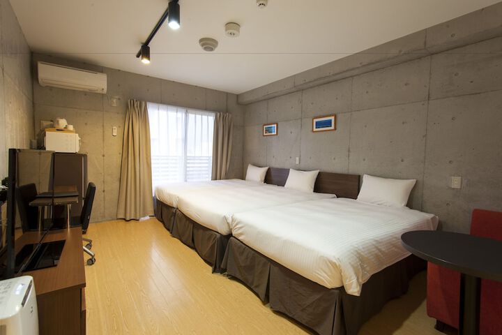 Room 95 of 191