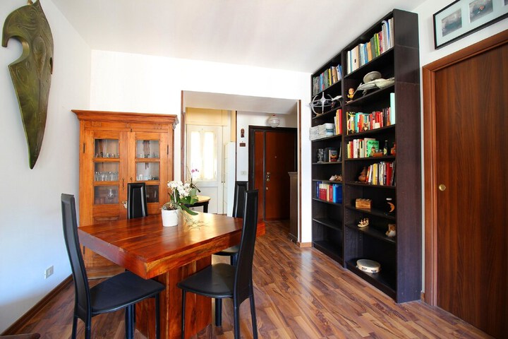 Room 9 of 26