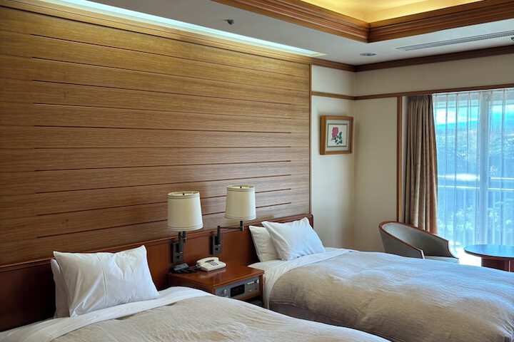 Room 32 of 147