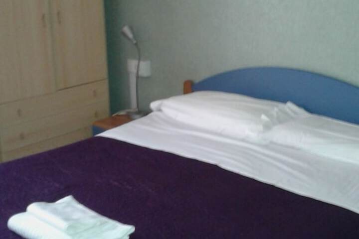 Room 14 of 19