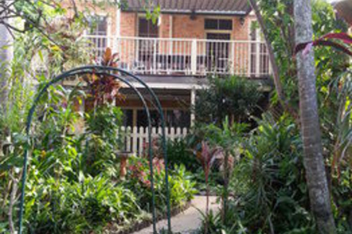 Hotel Exterior 10 of 23