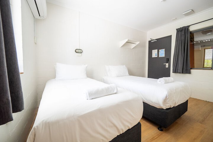 Room 13 of 52