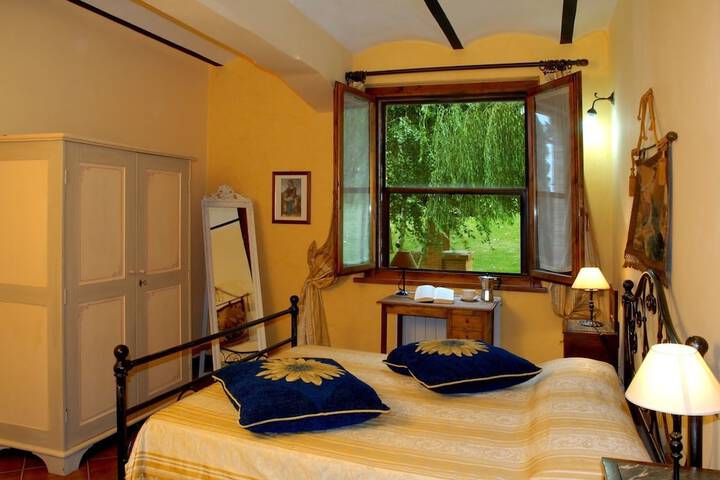 Room 6 of 22