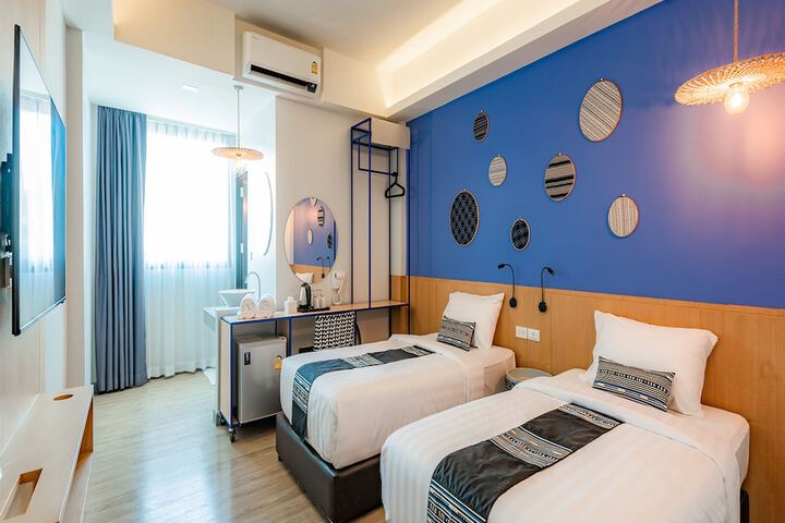 Room 6 of 117