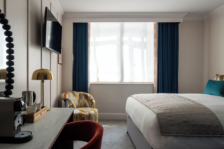 Room 54 of 143