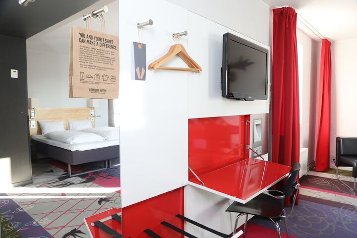 Room 25 of 50