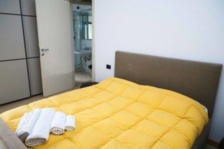 Room 44 of 173