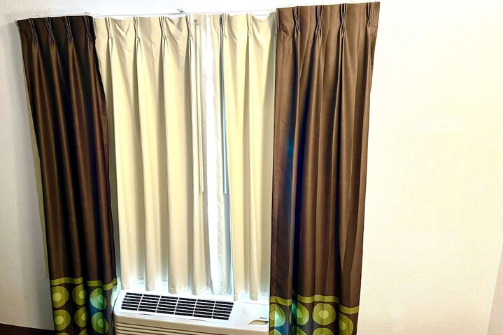 Room 20 of 63