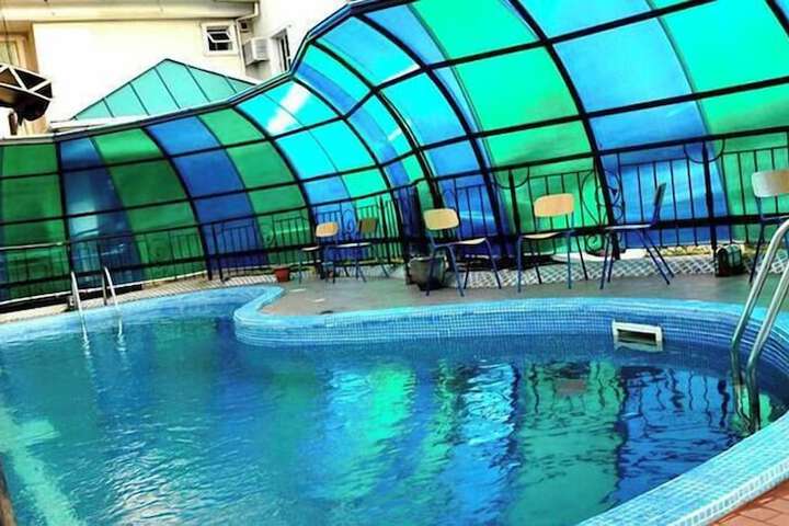 Pool 5 of 6