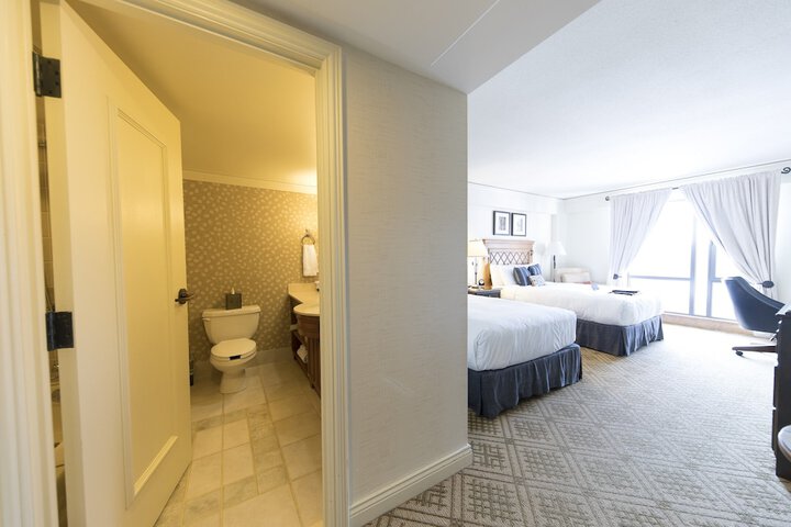 Double Luxury (2 of 3)