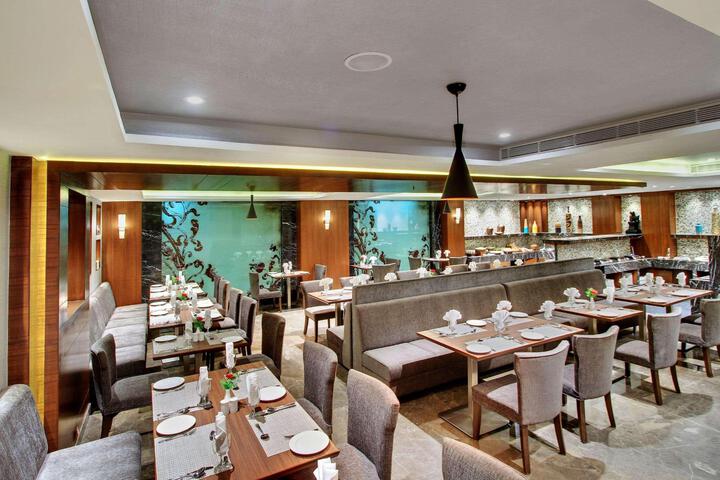 Dining 86 of 152