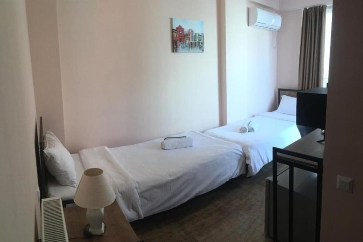 Room 18 of 48