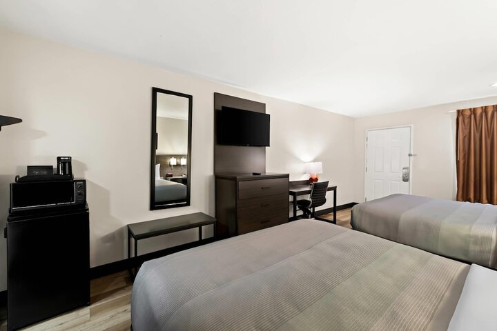 Room 5 of 30