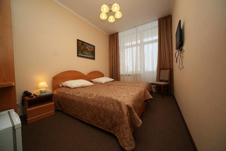 Room 10 of 75
