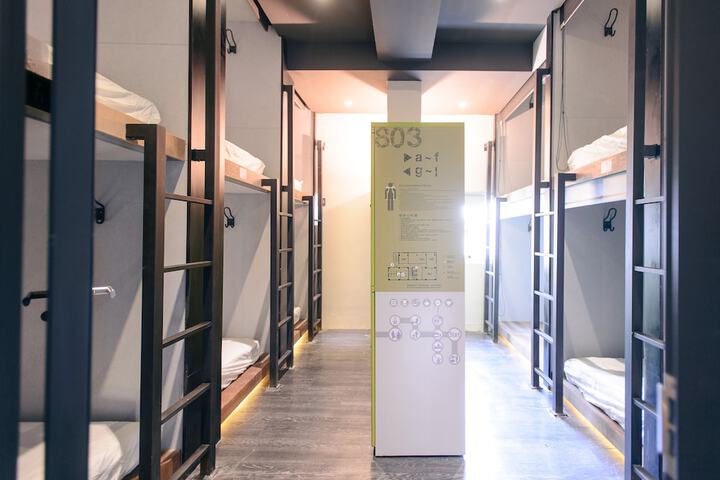 Room 14 of 51