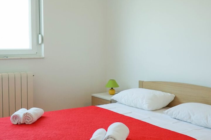 Room 4 of 21