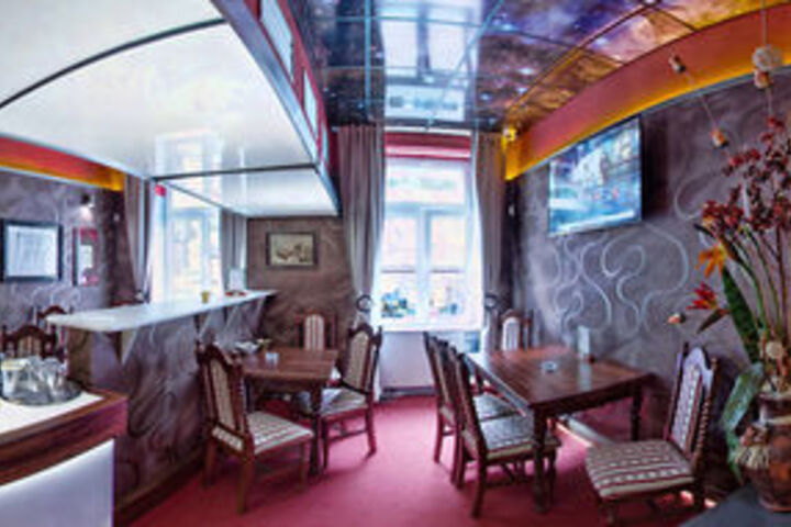 Lounge 31 of 34