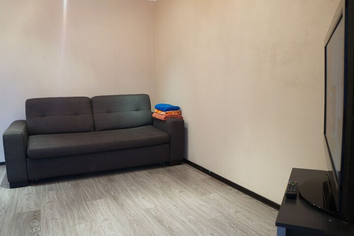 Room 10 of 18