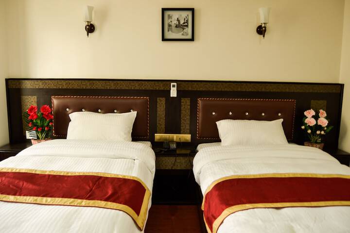 Room 16 of 43