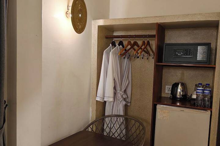 Room 48 of 177