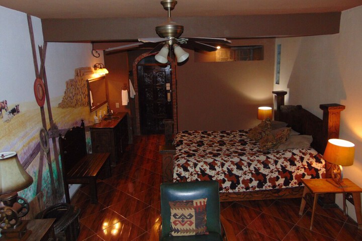 Room 25 of 413